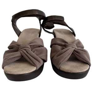Akaishi Womens Suede Taupe Gray 3 Inch Heel Platform Sandals Adjustable Strap 10